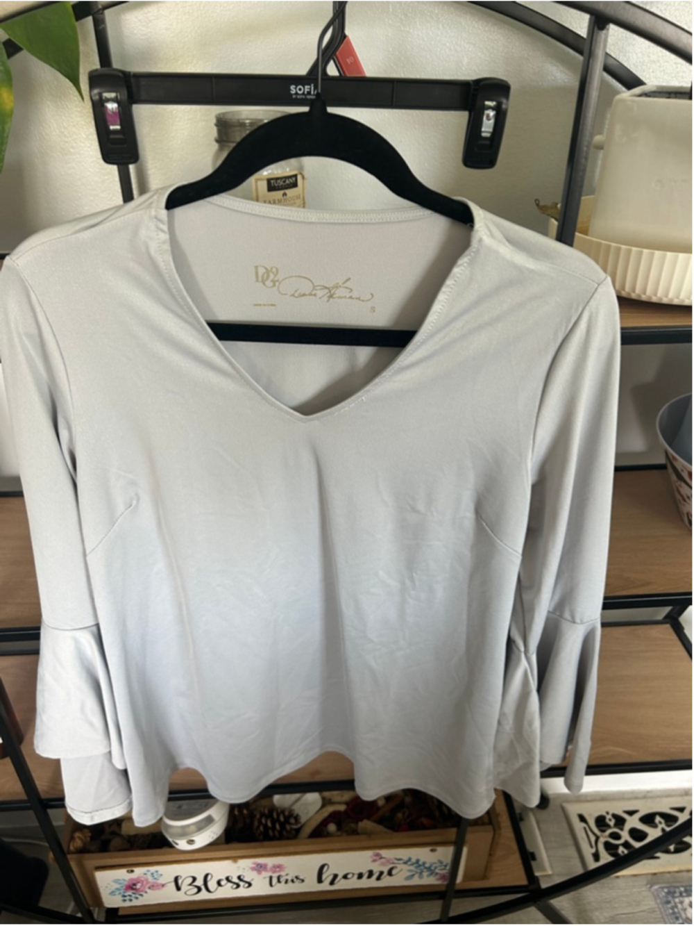 Women's DG2 Diane Gilman Blouse S Light Gray Bell Sleeve